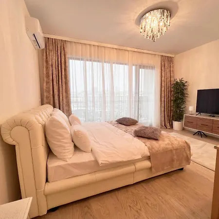 Waterfront Luxury Suites Apartment