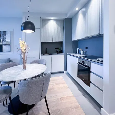 Apartment Waterfront Luxury Suites *