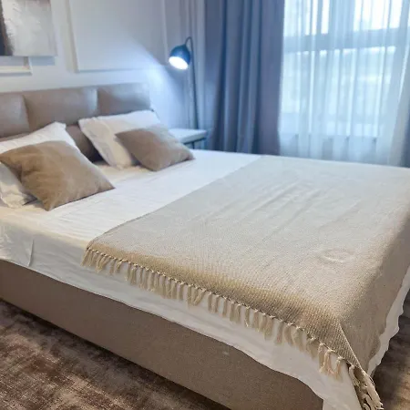 Apartment Waterfront Luxury Suites *