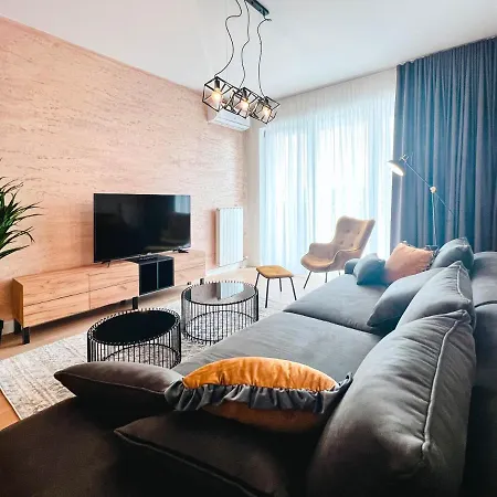 Waterfront Luxury Suites *