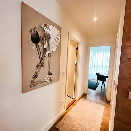 Apartment Waterfront Luxury Suites