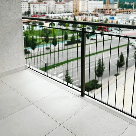 Waterfront Luxury Suites Apartment *