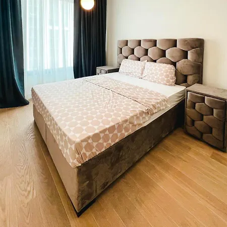 Waterfront Luxury Suites Apartment