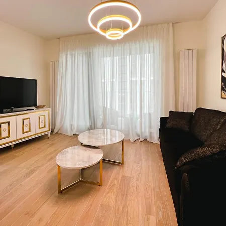 Waterfront Luxury Suites *